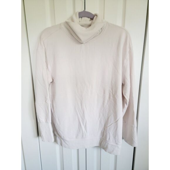 Athleta M Balance Cinch‎ Turtleneck Sweatshirt Cream *Pinhole In Front* - Picture 1 of 10